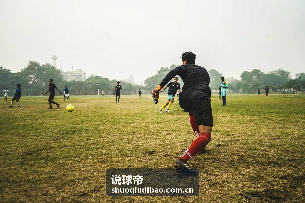说球帝本周足球数据焦点：英超争冠积分对比
